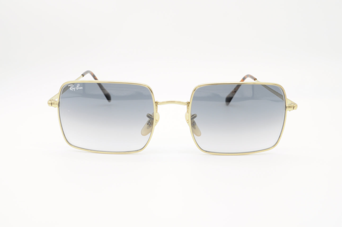 Ray-Ban – Urban Elegance