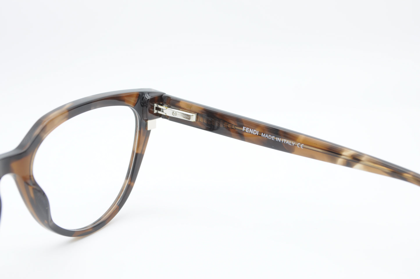 Fendi – Iconic Cat-Eye