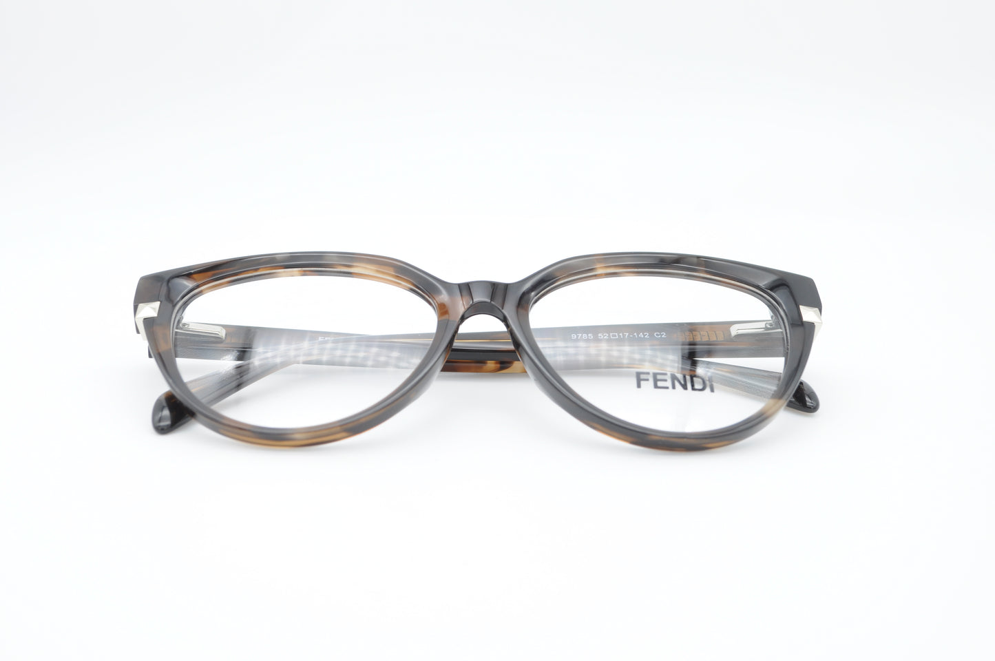 Fendi – Iconic Cat-Eye
