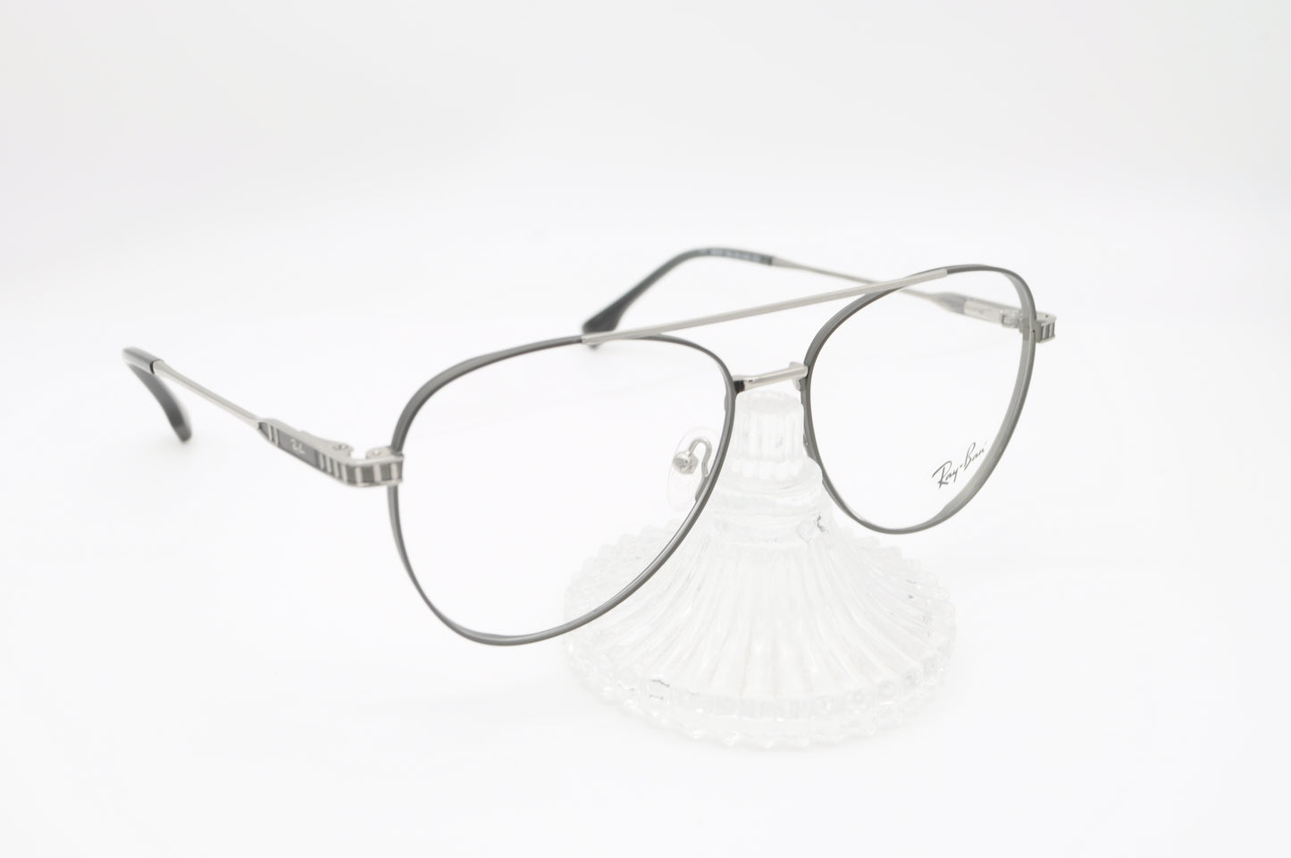 Métal Horizon – Modèle Ray-Ban Vision Air.