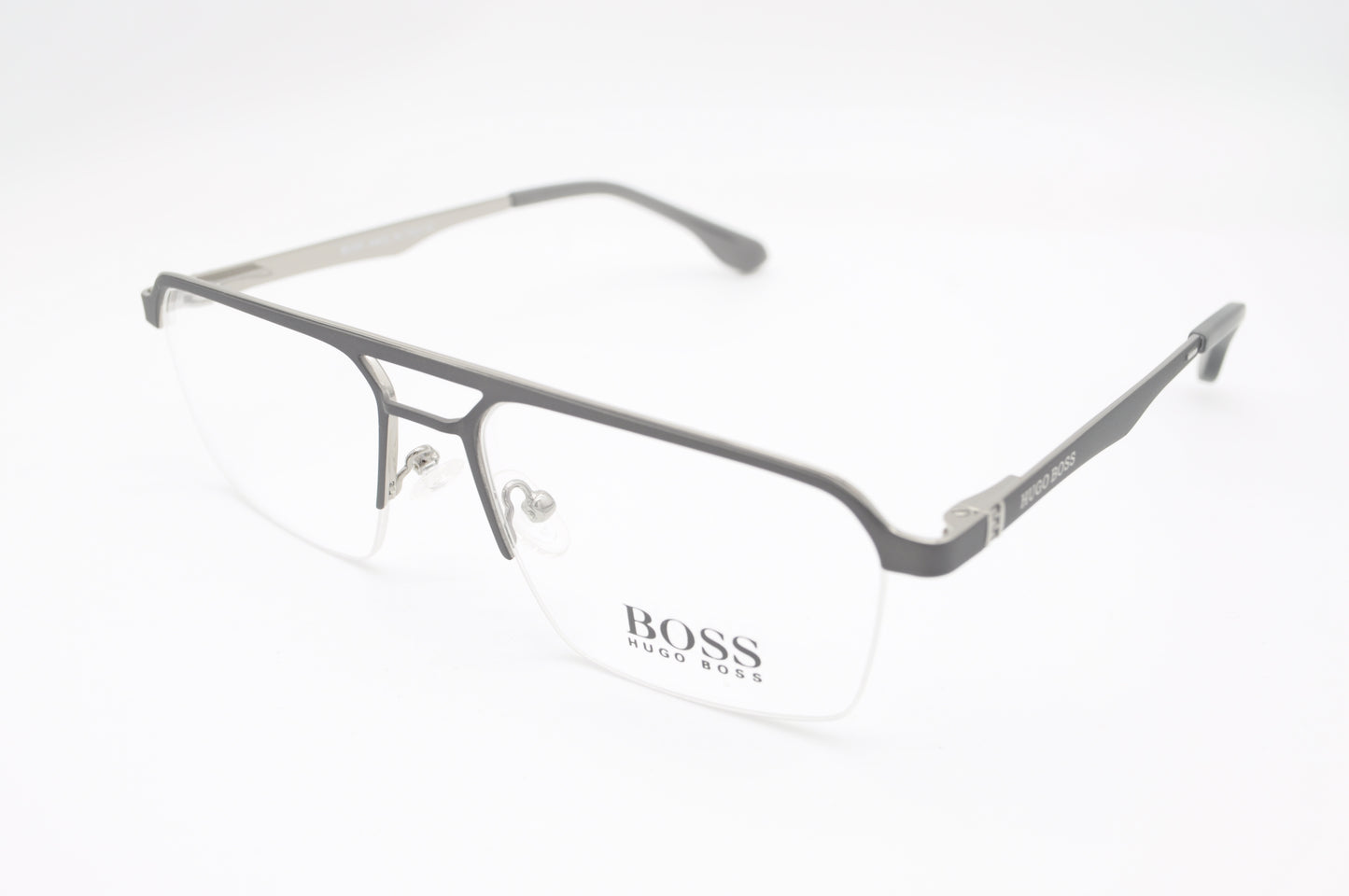 Hugo Boss – Minimalisme, puissance et précision