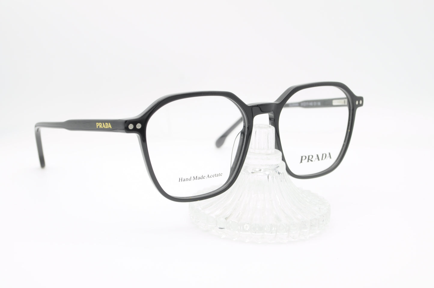 Lunettes PRADA avec Clip Solaire – Élégance et Polyvalence