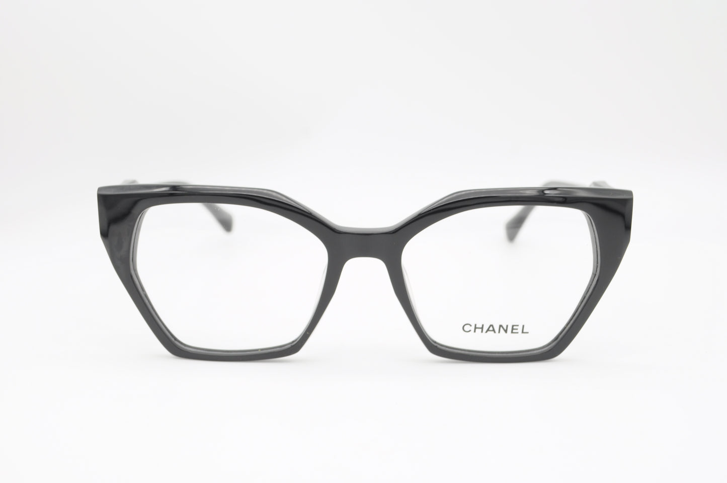 CHANEL – L’art du style géométrique