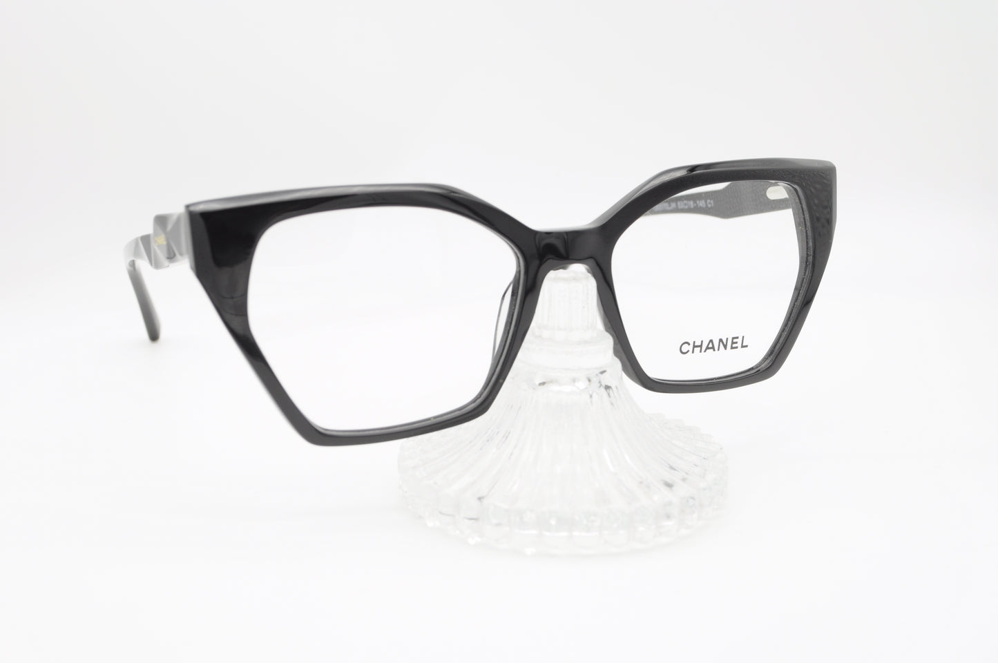 CHANEL – L’art du style géométrique