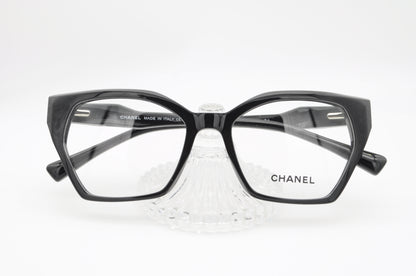 CHANEL – L’art du style géométrique