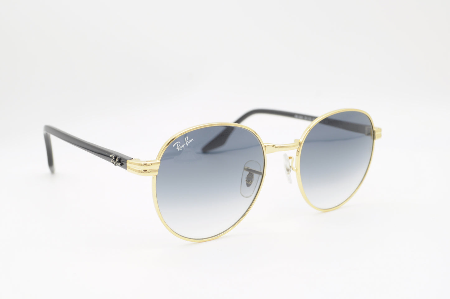 Ray-Ban – Timeless Vision