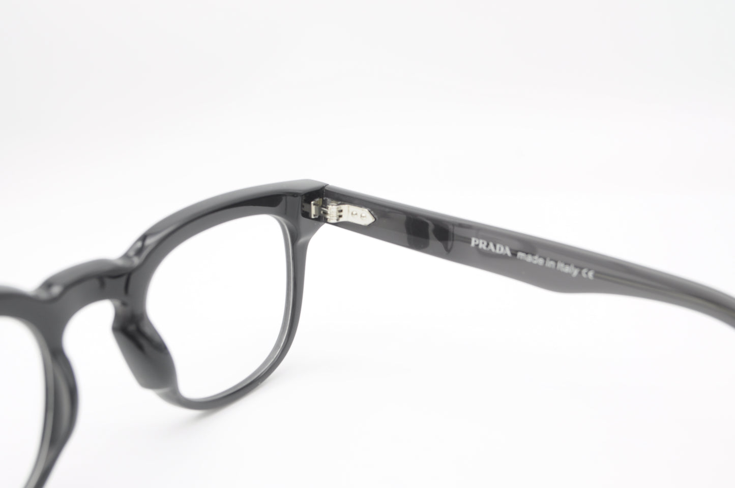 Prada RetroCore – Black Edition