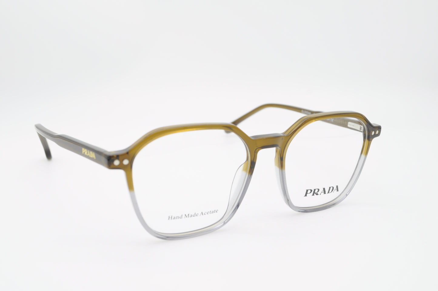 Prada RetroLight – Élégance Réinventée