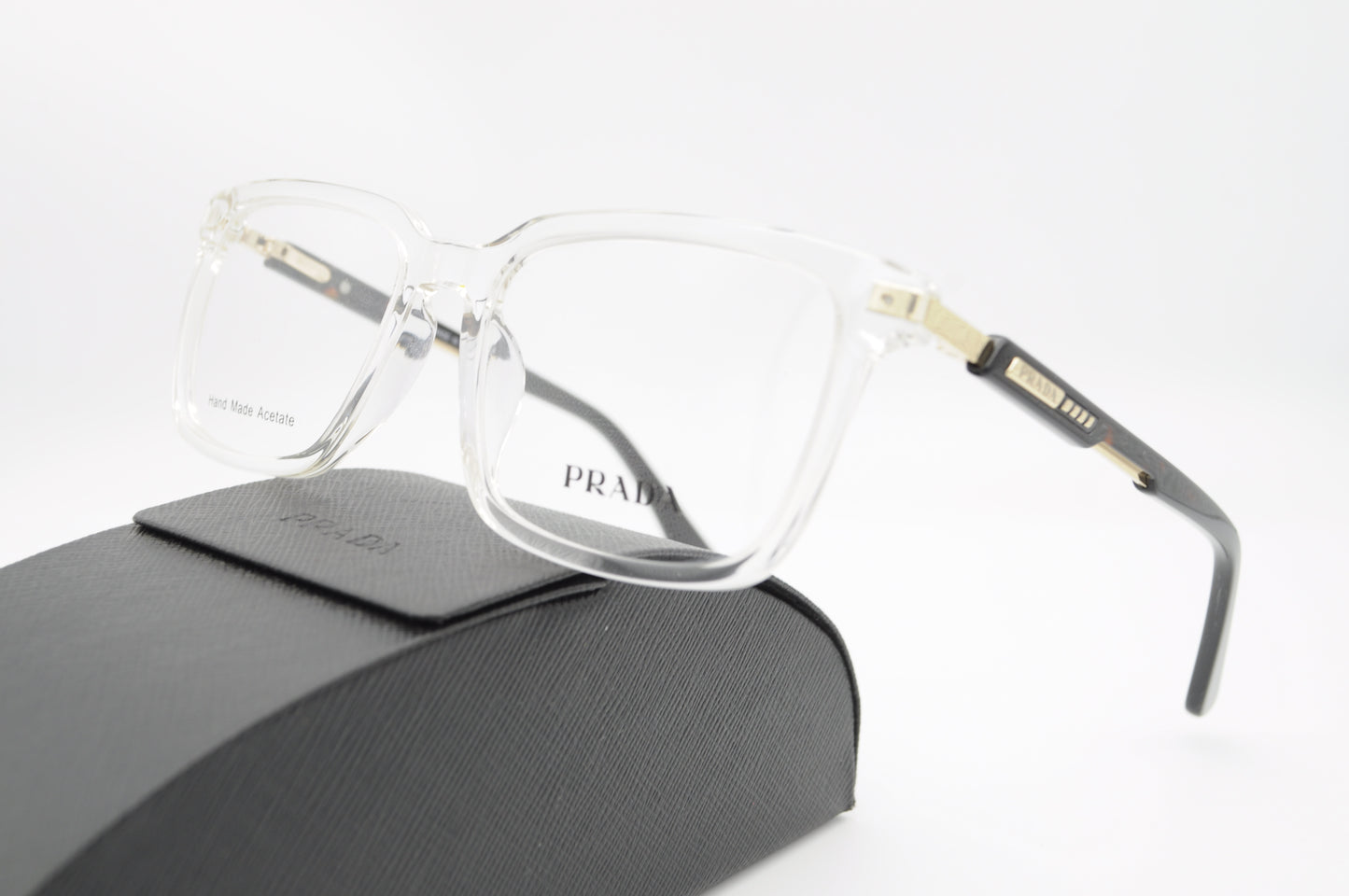 Prada CrystalSquare – Transparence de Luxe