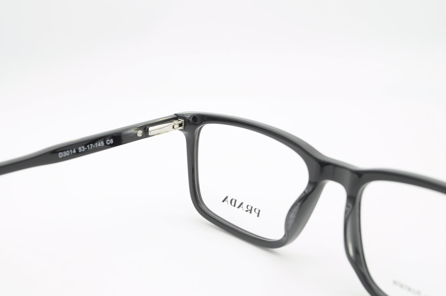 Prada Vision Elite – Signature d’Autorité
